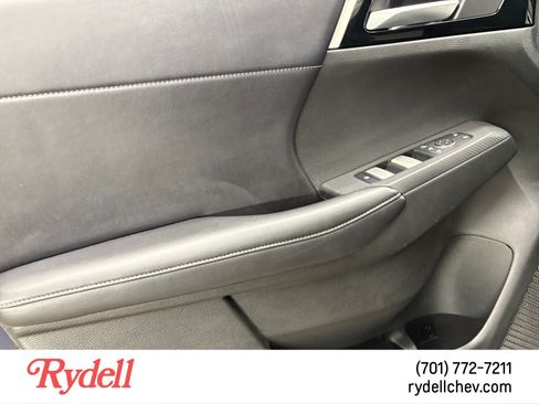 Used 2024 Mitsubishi Outlander SE AWD/4WD image 11