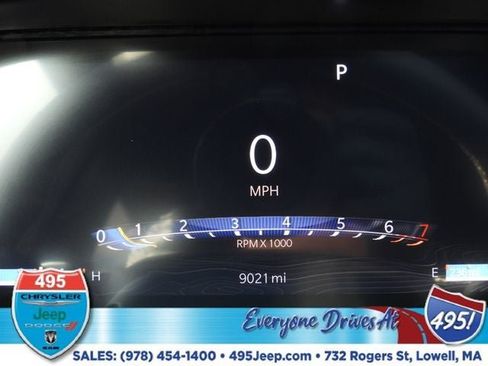 Used 2025 Jeep Grand Cherokee Laredo X AWD/4WD image 18