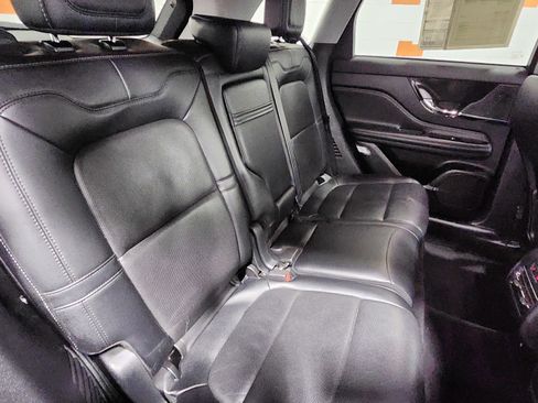 Used 2021 Lincoln Corsair AWD w/ Premium Package image 22