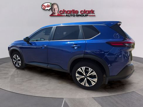 Used 2023 Nissan Rogue SV FWD image 4