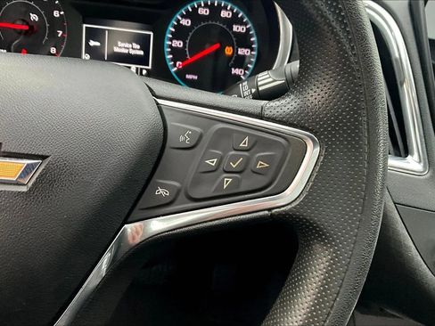 Used 2019 Chevrolet Malibu LT image 18