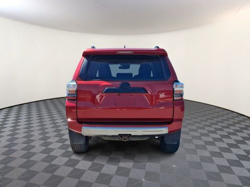 Used 2022 Toyota 4Runner TRD Off-Road Premium AWD/4WD image 6