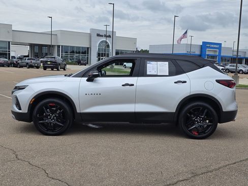 Used 2022 Chevrolet Blazer LT w/ Redline Edition FWD image 8