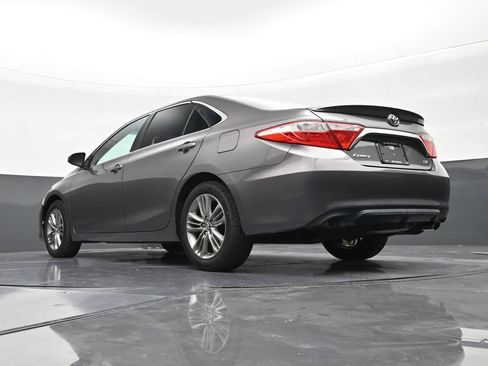 Used 2016 Toyota Camry SE FWD image 22