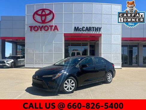 Used 2025 Toyota Corolla LE FWD image 1