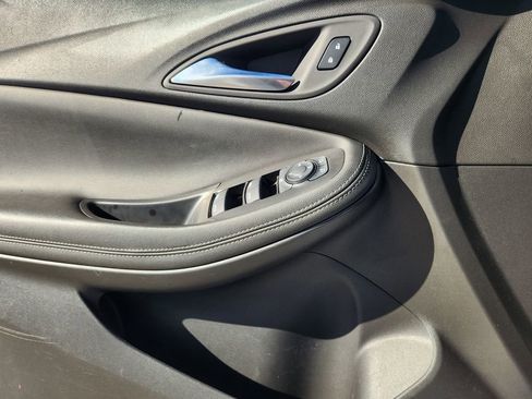 Used 2024 Buick Encore GX Sport Touring image 24