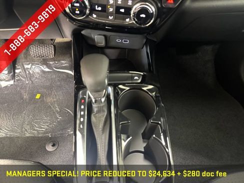 Used 2026 Chevrolet Trax LT w/ Midnight Edition FWD image 19