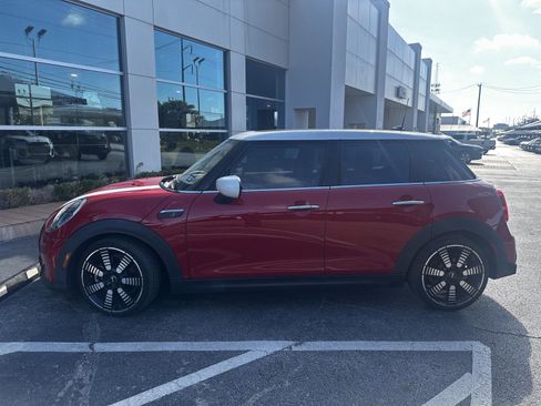 Used 2023 MINI Cooper S FWD image 3