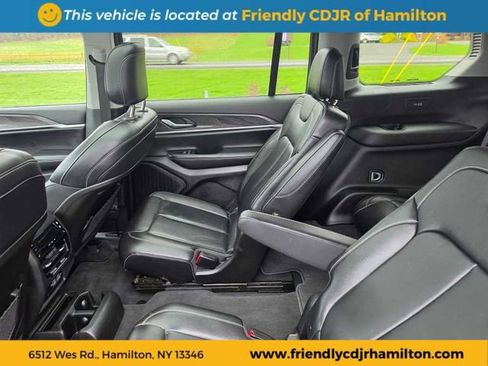 Used 2023 Jeep Grand Cherokee Limited w/ Trailer Tow Prep Group (B) image 9