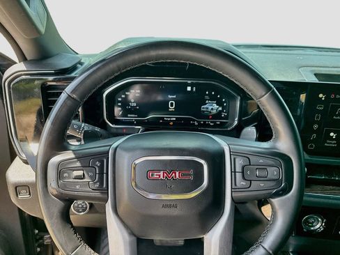 Used 2023 GMC Sierra 1500 Elevation w/ X31 Off-Road Package AWD/4WD image 13
