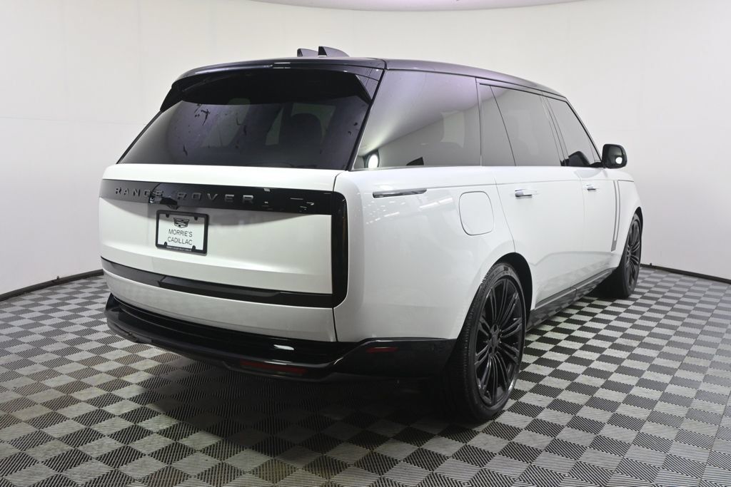 Used 2026 Land Rover Range Rover Long Wheelbase SE AWD/4WD image 6