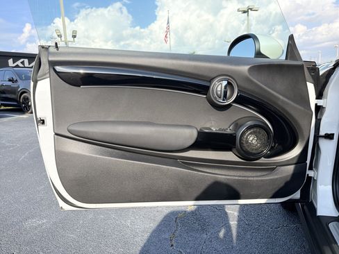 Used 2024 MINI Cooper SE FWD image 12