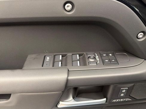 New 2026 Land Rover Range Rover SE AWD/4WD image 13