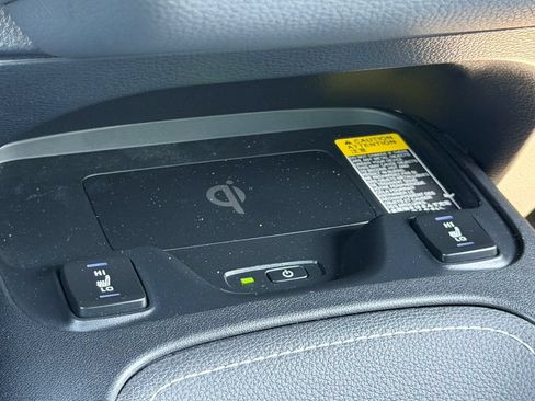 Used 2025 Toyota Corolla XSE FWD image 24