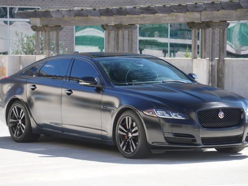 Used 2016 Jaguar XJ L Portfolio AWD/4WD image 30