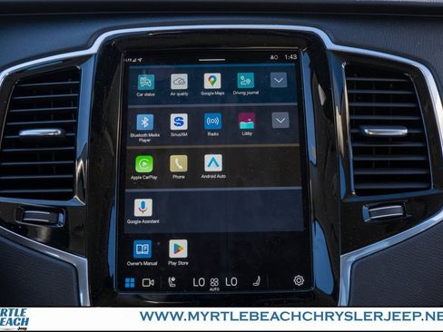 Used 2023 Volvo XC90 B6 Plus image 21