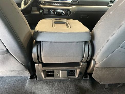 Used 2025 Chevrolet Silverado 2500 LT w/ Convenience Package AWD/4WD image 23
