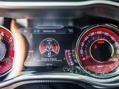 Used 2020 Dodge Challenger SRT Hellcat image 22