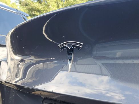 Used 2021 Tesla Model Y Long Range AWD/4WD image 6