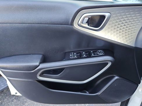 Used 2024 Kia Soul LX w/ Option Group 015 image 22