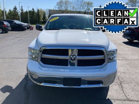 Used 2017 RAM 1500 Classic SLT AWD/4WD image 2