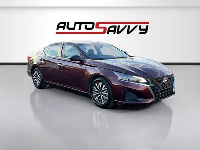Used 2024 Nissan Altima 2.5 SV