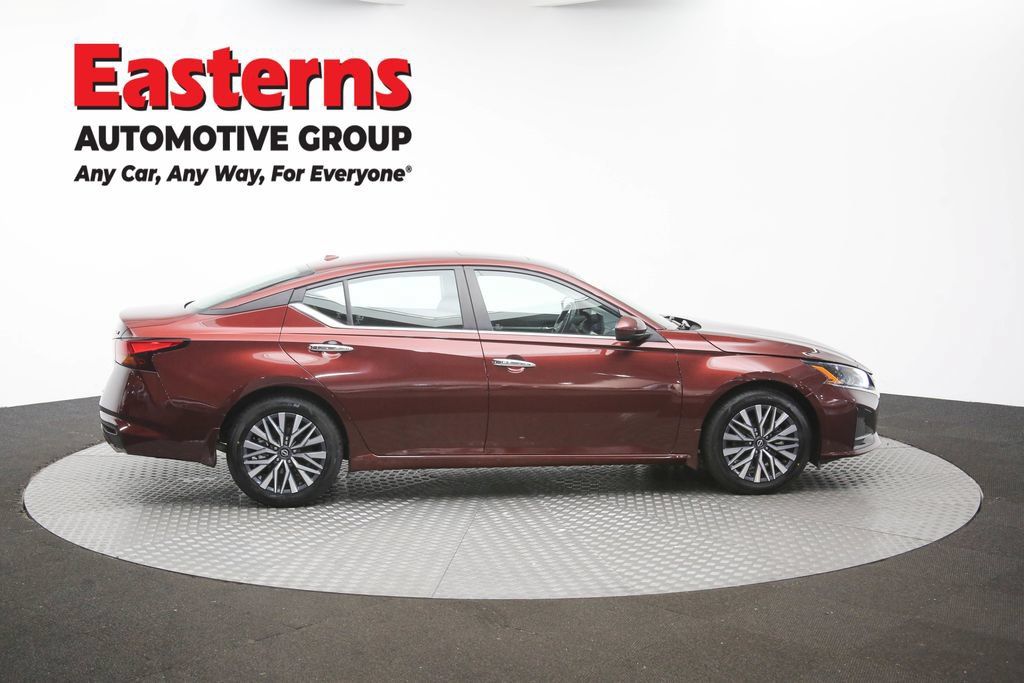 Used 2023 Nissan Altima 2.5 SV w/ SV Premium Package FWD image 50