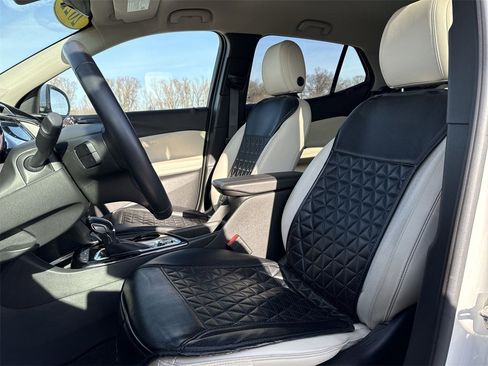 Used 2022 Buick Encore GX Select image 13