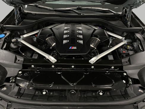 Certified 2025 BMW X7 M60i w/ Climate Comfort Package image 13