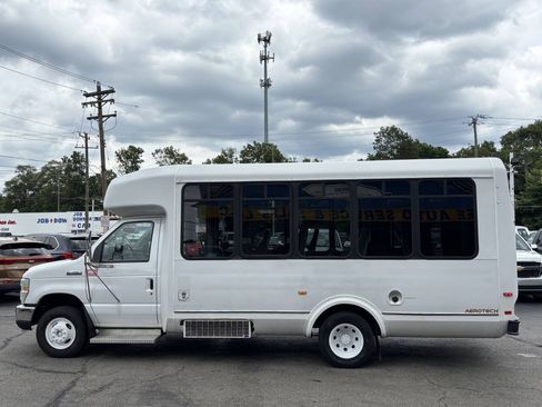 Used 2009 Ford E-450 and Econoline 450 RWD image 5