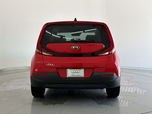 Used 2020 Kia Soul LX FWD image 10
