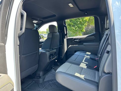 Used 2025 Chevrolet Silverado 1500 ZR2 w/ Technology Package AWD/4WD image 49