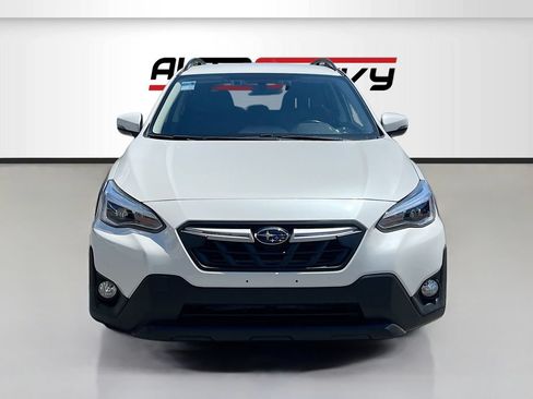Used 2023 Subaru Crosstrek 2.5i Limited AWD/4WD image 2