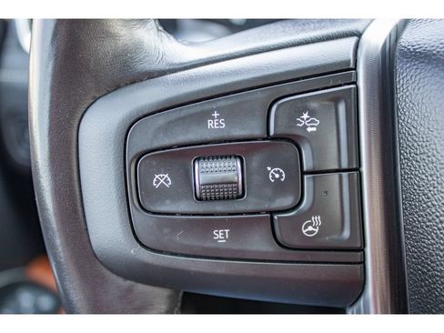 Used 2023 GMC Yukon Denali Ultimate AWD/4WD image 37