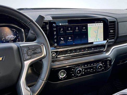 Used 2024 Chevrolet Silverado 1500 LT image 6