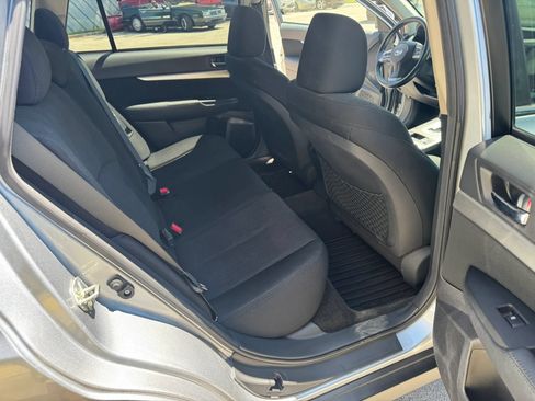 Used 2013 Subaru Outback 2.5i Premium AWD/4WD image 22