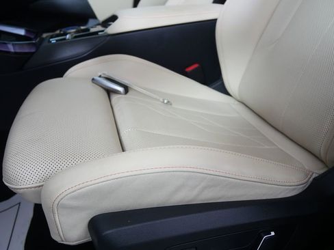 Certified 2025 BMW X3 xDrive30i image 10