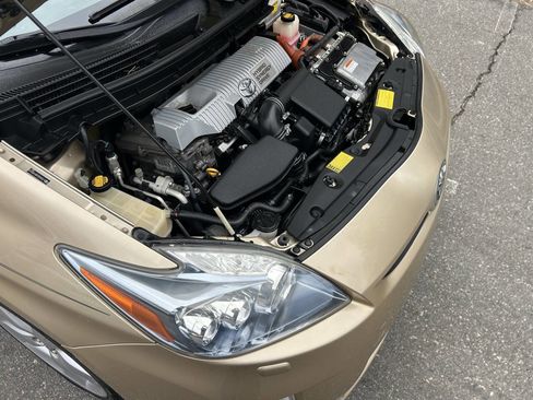 Used 2011 Toyota Prius Four image 19