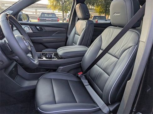 New 2026 Buick Enclave Avenir w/ Super Cruise Package image 19