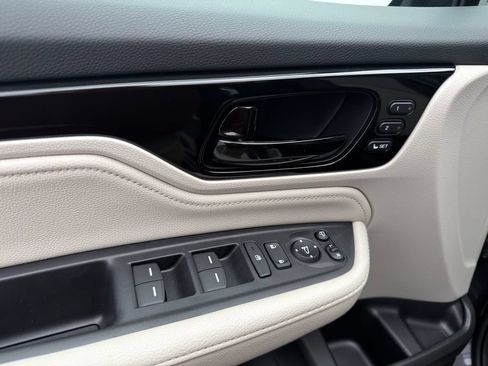 Certified 2026 Honda Odyssey Elite image 28