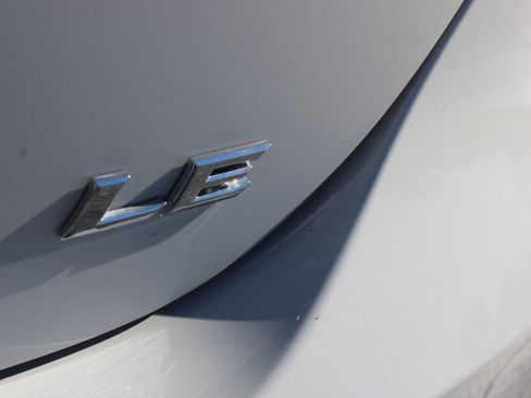 Used 2023 Toyota Camry LE image 7