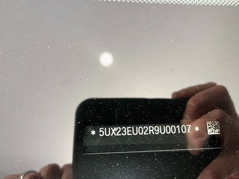 Used 2024 BMW X5 xDrive40i w/ Parking Assistance Package image 32