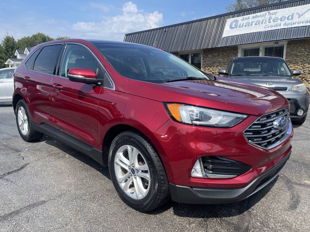 Used 2019 Ford Edge SEL w/ Equipment Group 201A AWD/4WD image 1