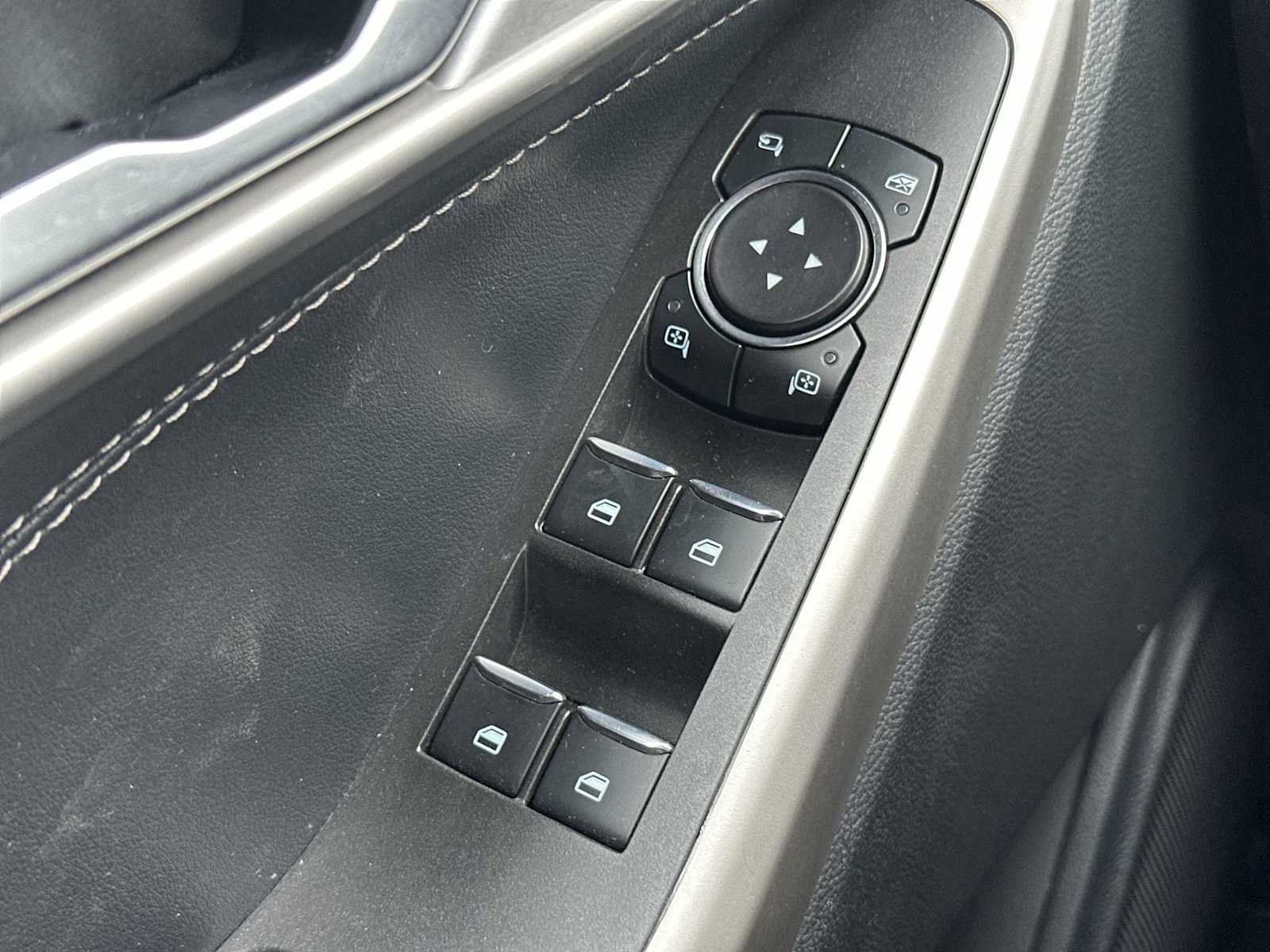 Used 2023 Ford Explorer Limited RWD image 15
