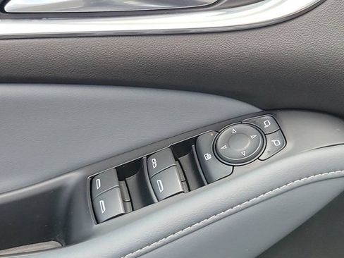 Used 2024 Buick Enclave Essence w/ Sport Touring Edition FWD image 29