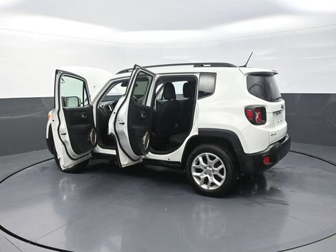 Used 2017 Jeep Renegade Latitude AWD/4WD image 43