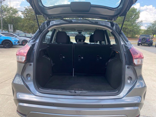 Used 2024 Nissan Kicks S FWD image 5
