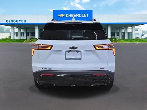 New 2026 Chevrolet Equinox RS w/ Convenience Package III FWD image 9