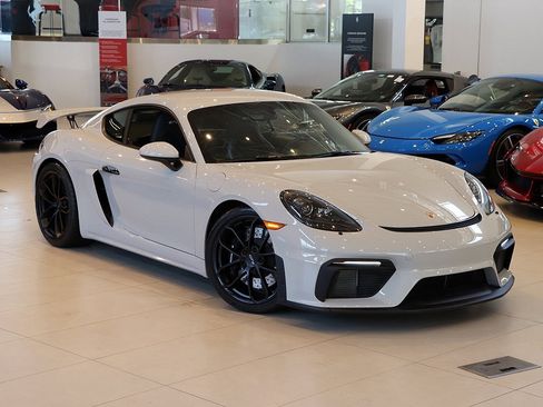 Used 2020 Porsche 718 Cayman GT4 image 7