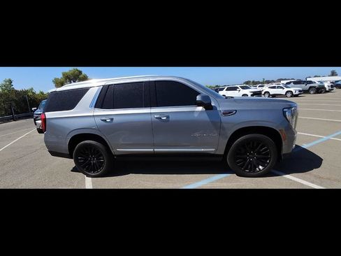 Used 2025 GMC Yukon Denali w/ Denali Reserve Package AWD/4WD image 6